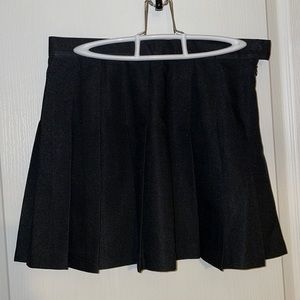 American Apparel Pleated Skirt